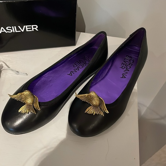 NWOT Jordana Silver Ballet Flats - size 6.5 - Picture 4 of 11